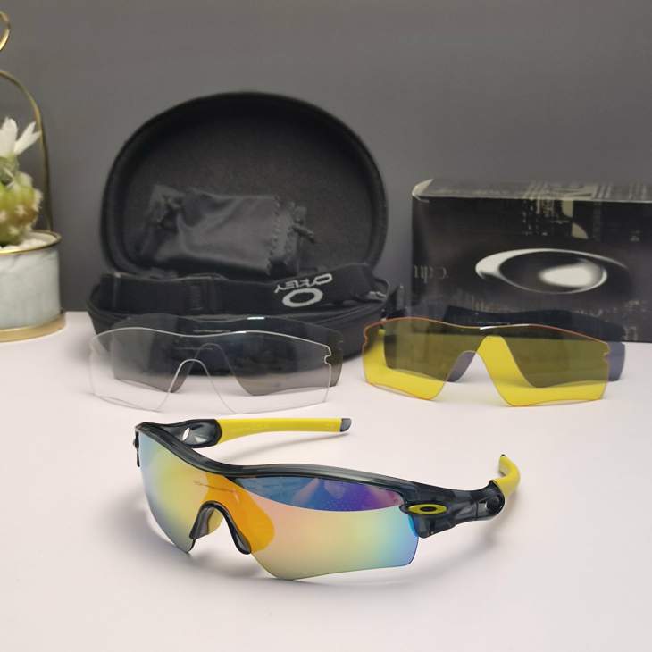 Picture of Oakley Sunglasses _SKUfw66124384fw